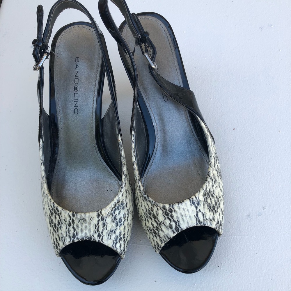 Snake Skin/ black sling back pump